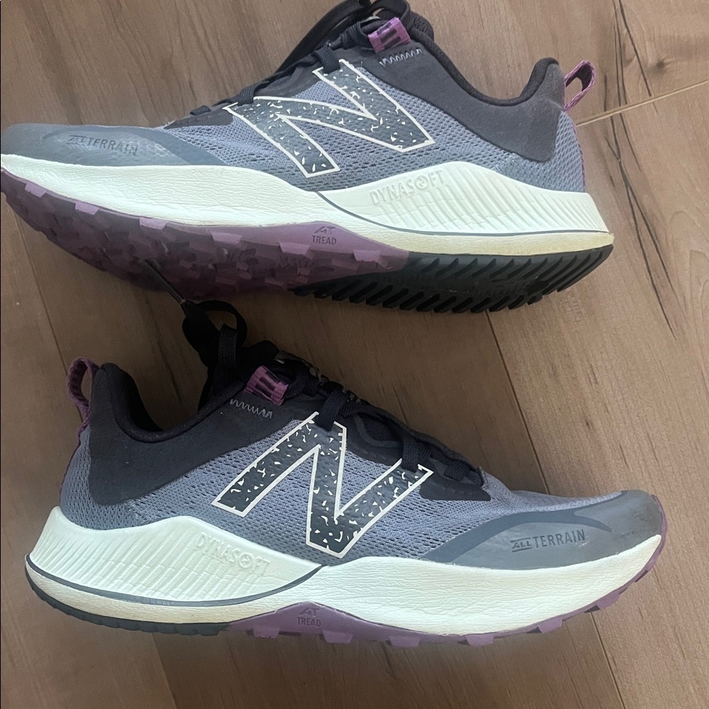 New Balance Sneakers - Picture 5 of 8